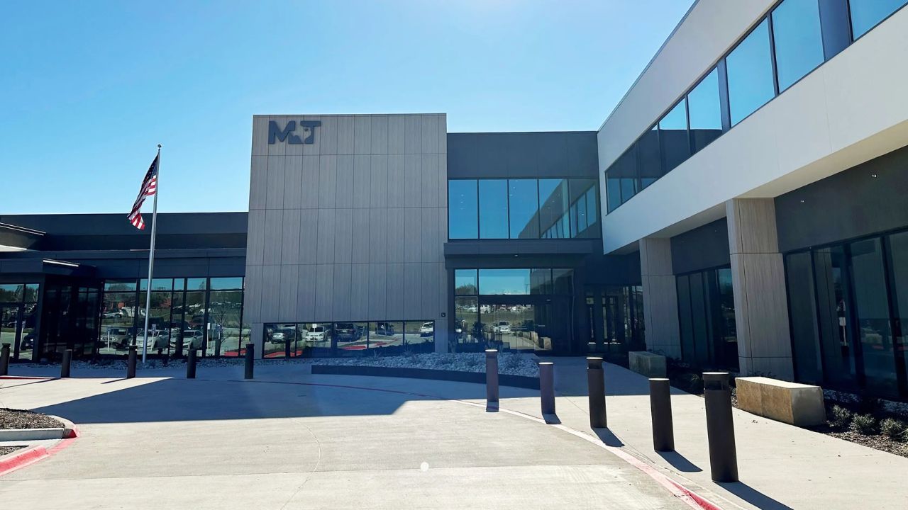 A digital blueprint showing a bridge of glowing data connecting a professional photographers of america (ppa) and certified professional photographer (cpp) seal to an ai knowledge graph network in dallas, texas.